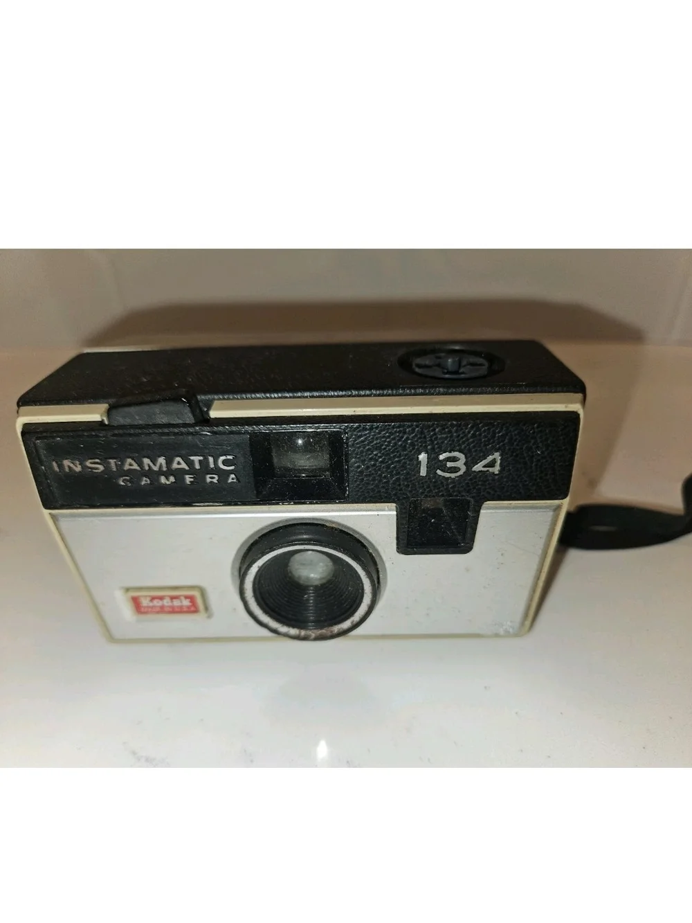 Set of 3 Vintage Cameras Kodak instamatic 134, Advantix 4100, Samsung. Untested